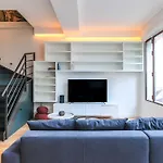 Chic Duplex Loft In Trendy Bastille